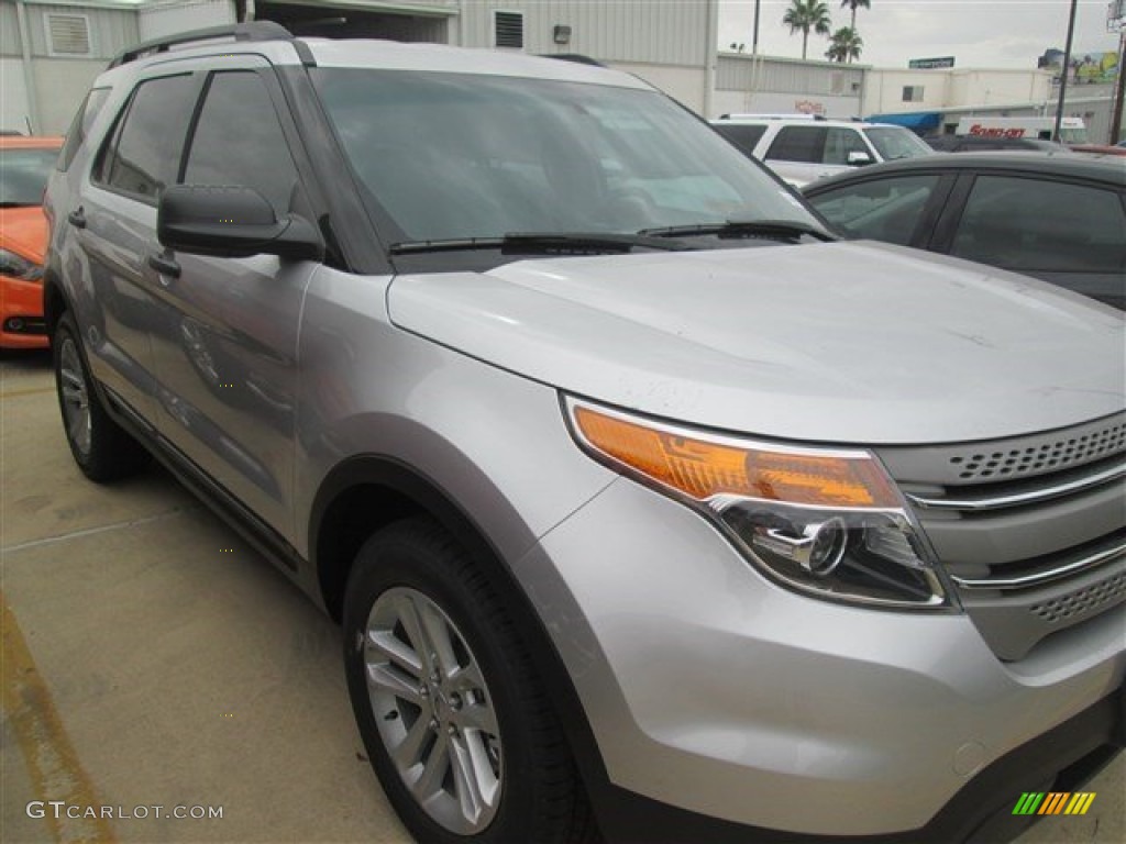 2015 Explorer FWD - Ingot Silver / Medium Light Stone photo #1