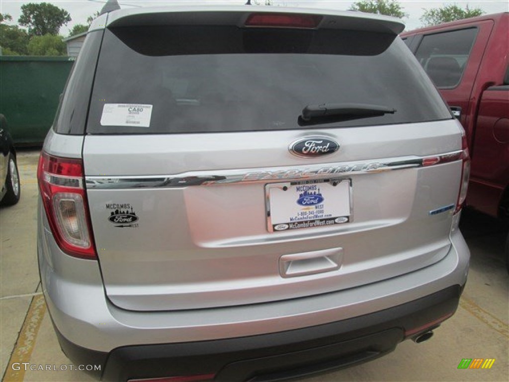 2015 Explorer FWD - Ingot Silver / Medium Light Stone photo #4