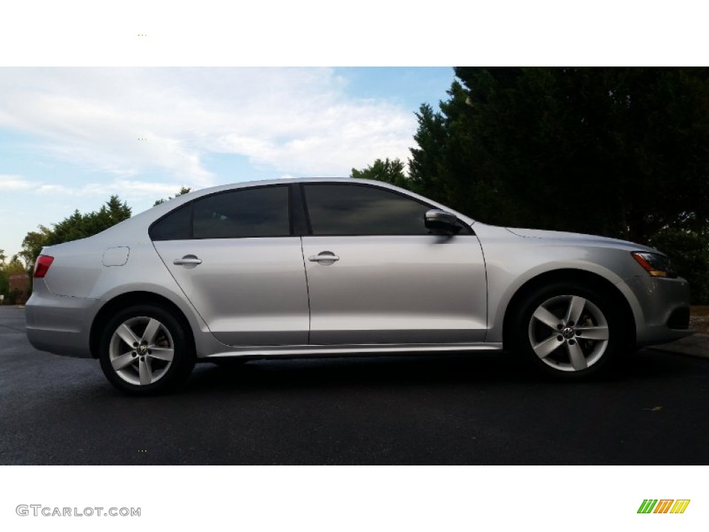 2012 Jetta TDI Sedan - Reflex Silver Metallic / Titan Black photo #25