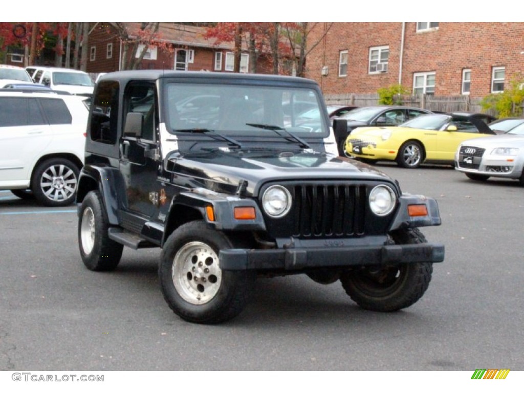 1998 Wrangler Sahara 4x4 - Black / Green/Khaki photo #1