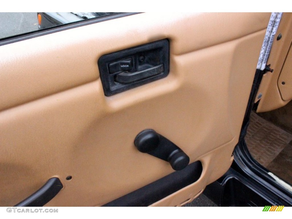 1998 Jeep Wrangler Sahara 4x4 Controls Photo #98671799