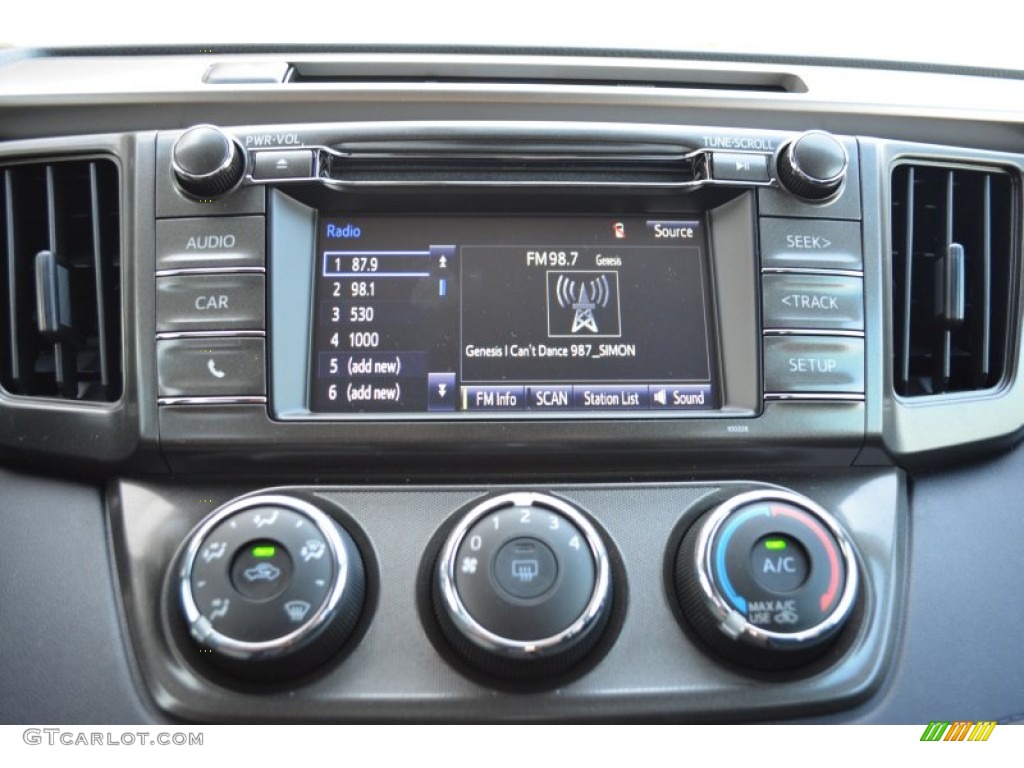 2015 Toyota RAV4 LE Controls Photo #98674223