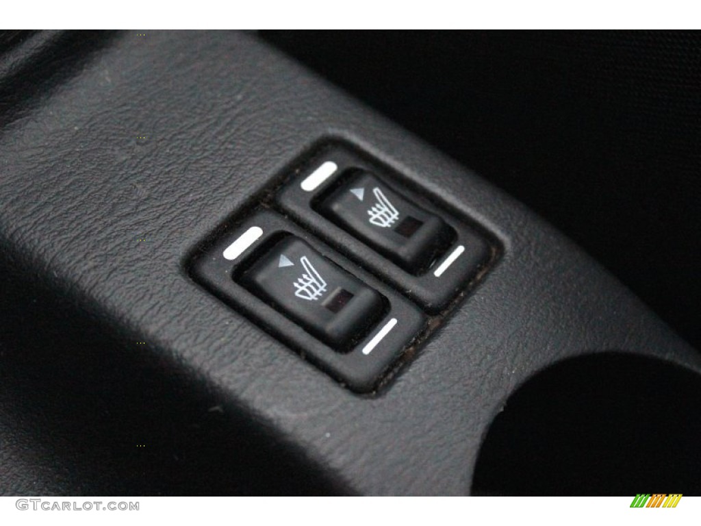 2005 Impreza WRX Sedan - Platinum Silver Metallic / Black photo #25