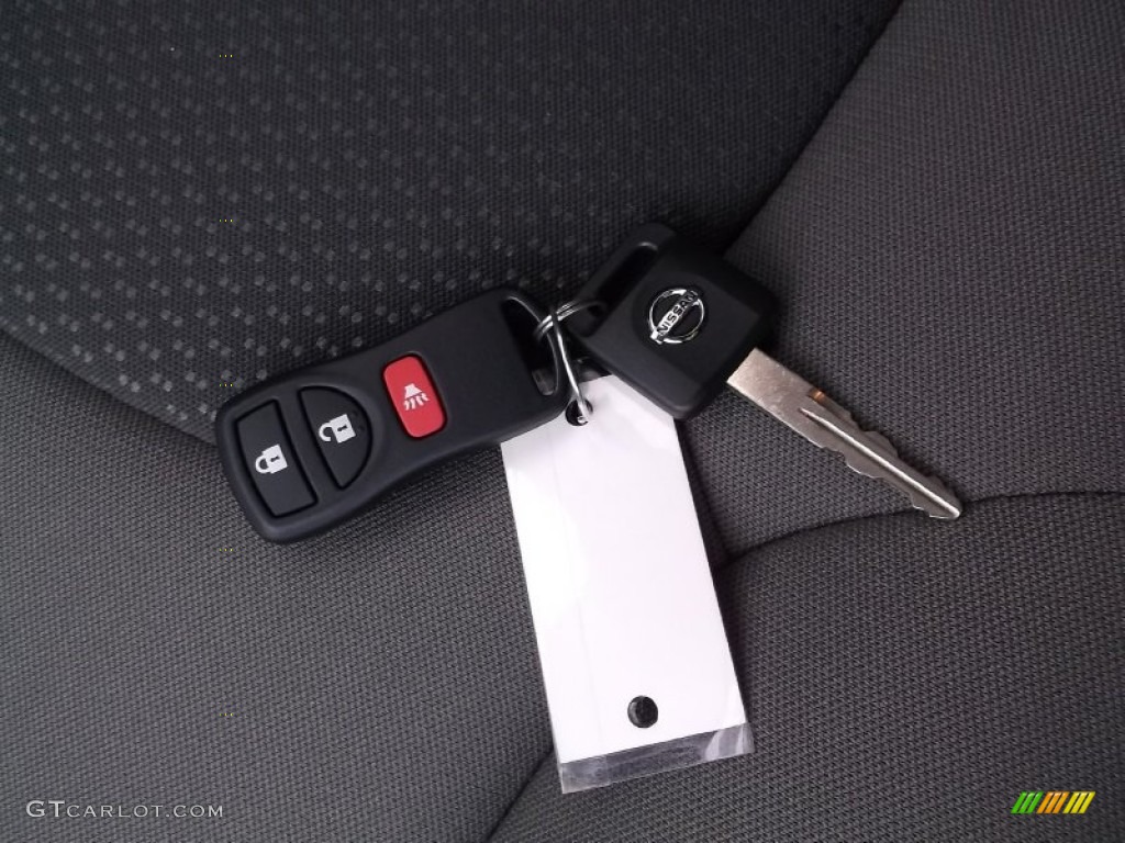 2015 Nissan Xterra X 4x4 Keys Photo #98678486