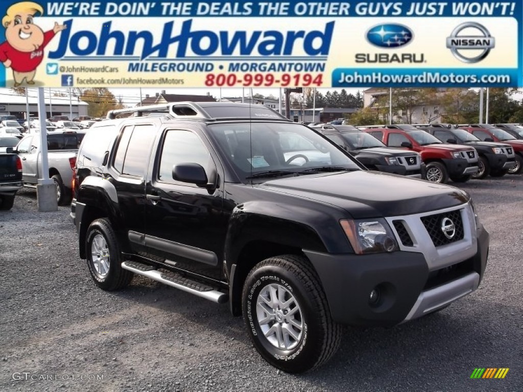 2015 Xterra S 4x4 - Super Black / Gray photo #1