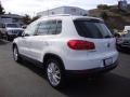 Candy White - Tiguan SE Photo No. 5