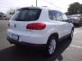 Candy White - Tiguan SE Photo No. 7