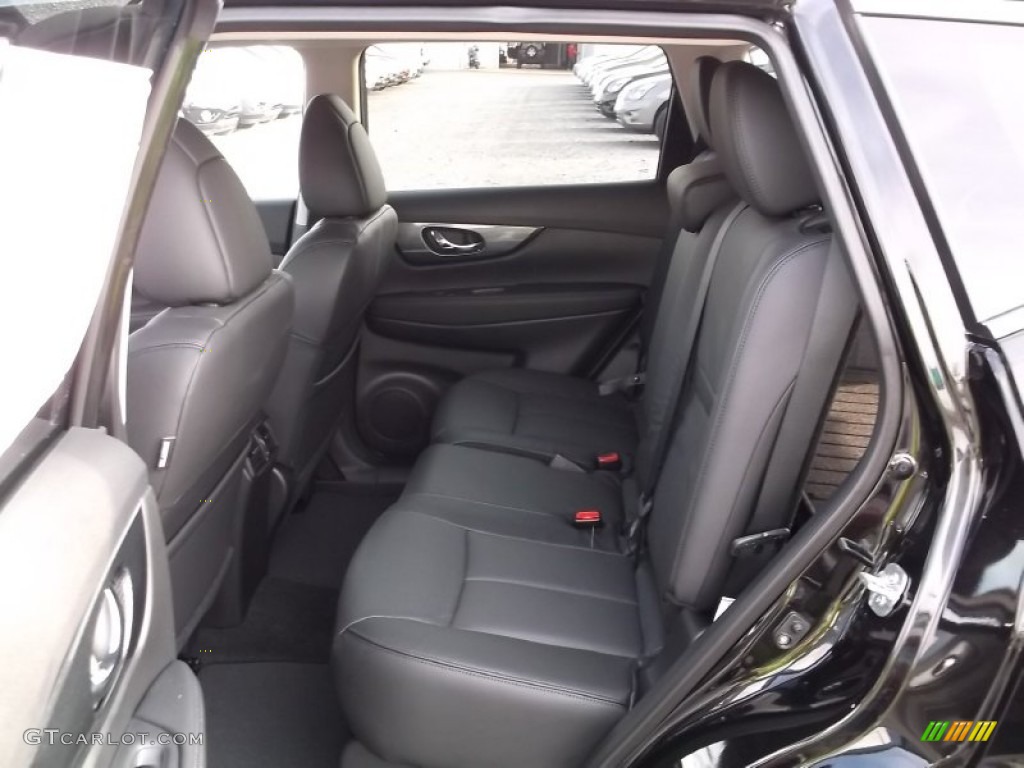 2015 Rogue SL AWD - Super Black / Charcoal photo #18