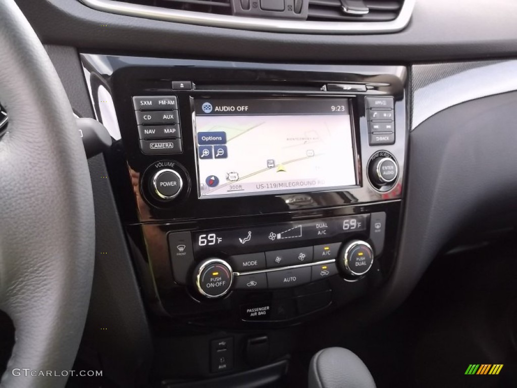 2015 Rogue SL AWD - Gun Metallic / Charcoal photo #14