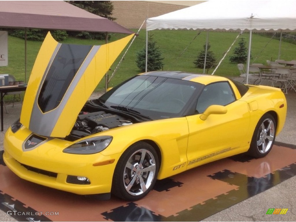 Velocity Yellow 2009 Chevrolet Corvette Z06 GT1 Championship Edition Exterior Photo #98684061