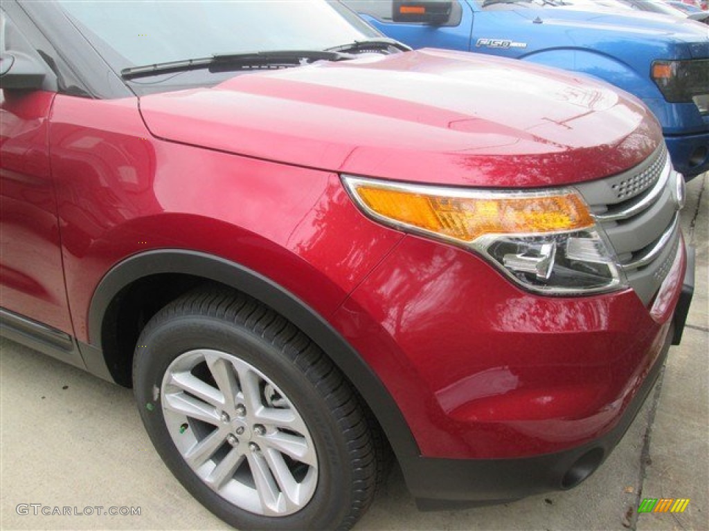 2015 Explorer FWD - Ruby Red / Medium Light Stone photo #4