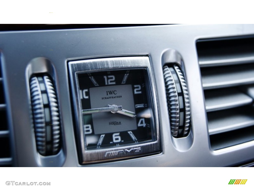 2009 Mercedes-Benz S 63 AMG Sedan Controls Photo #98691082