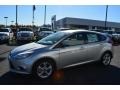 Ingot Silver - Focus SE Hatchback Photo No. 3