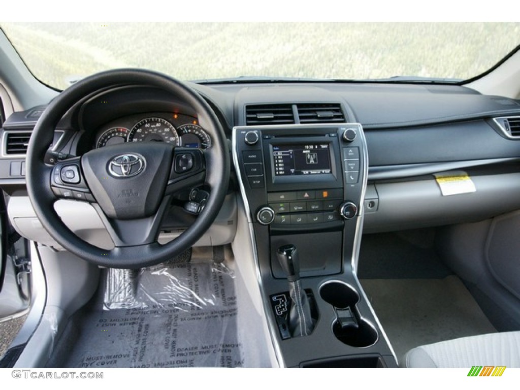 2015 Toyota Camry LE Ash Dashboard Photo #98696962