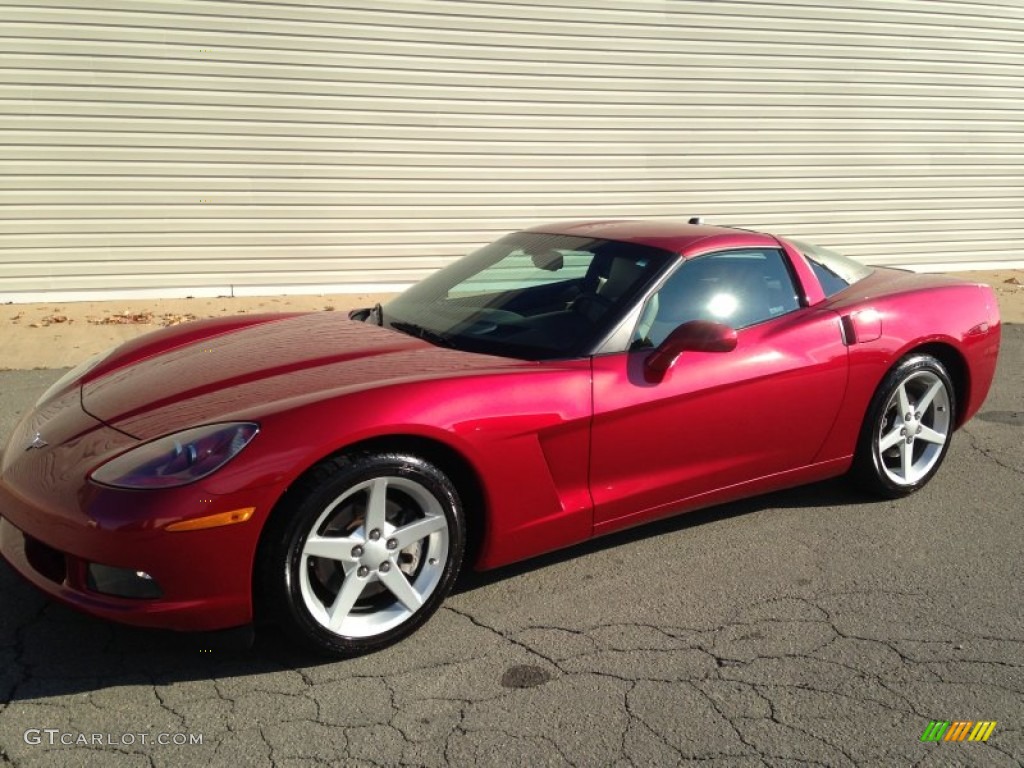 2005 Corvette Coupe - Magnetic Red Metallic / Cashmere photo #2