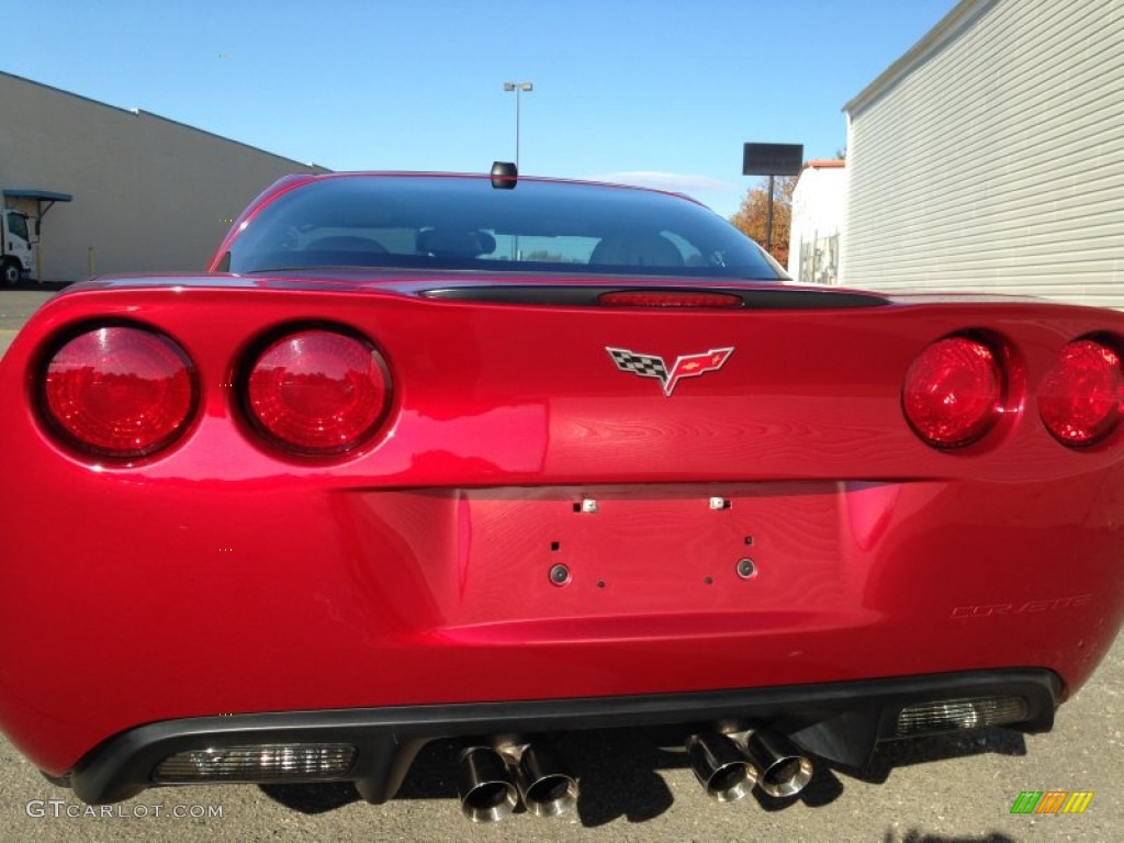 2005 Corvette Coupe - Magnetic Red Metallic / Cashmere photo #4