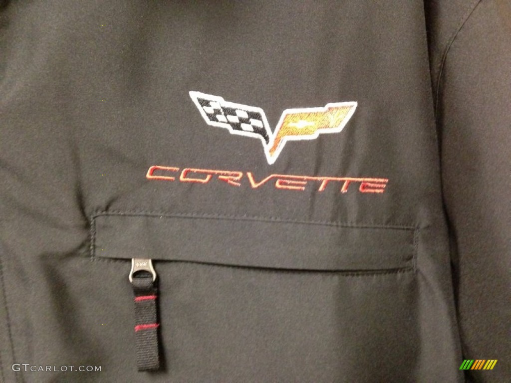 2005 Corvette Coupe - Magnetic Red Metallic / Cashmere photo #73