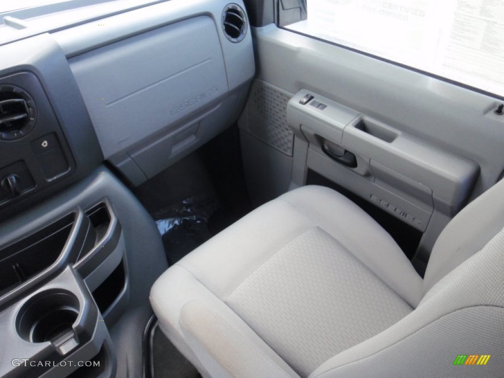 2014 E-Series Van E350 XLT Extended 15 Passenger Van - Oxford White / Medium Flint photo #29
