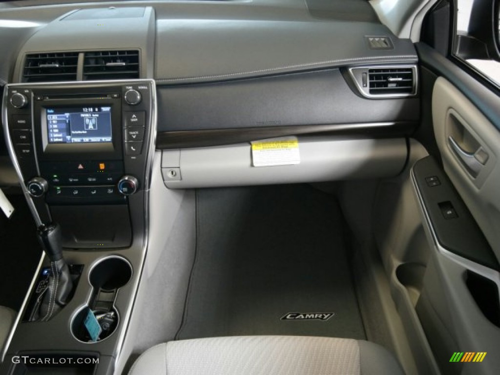 2015 Camry LE - Predawn Gray Mica / Ash photo #10