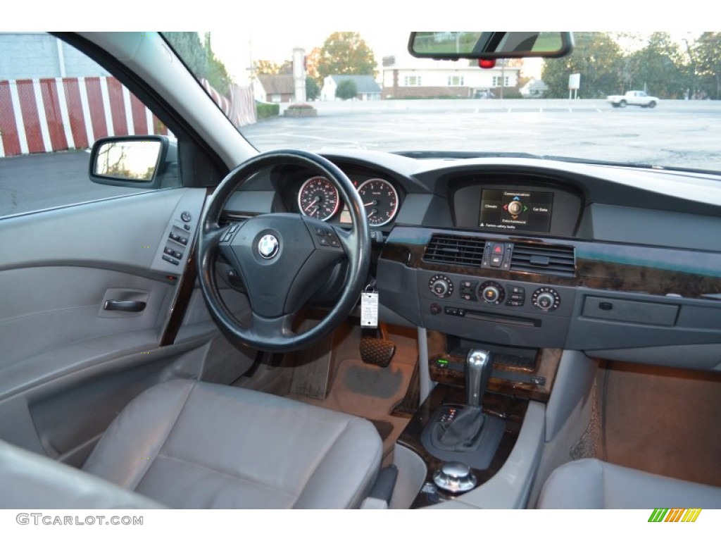 2005 5 Series 530i Sedan - Silver Grey Metallic / Grey photo #9