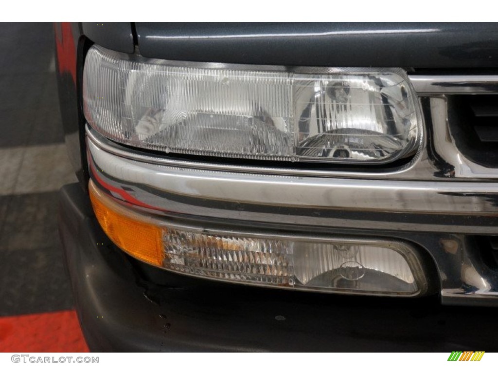 2003 Suburban 1500 LT 4x4 - Dark Gray Metallic / Gray/Dark Charcoal photo #45