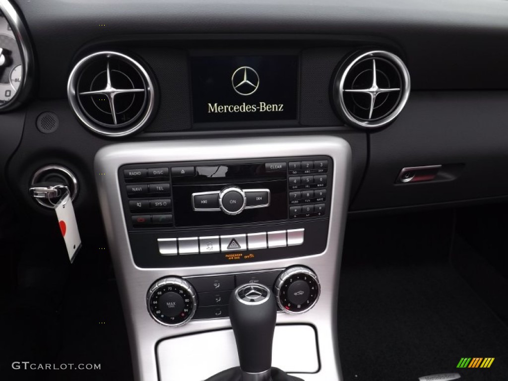 2015 SLK 250 Roadster - Polar White / Bengal Red/Black photo #12