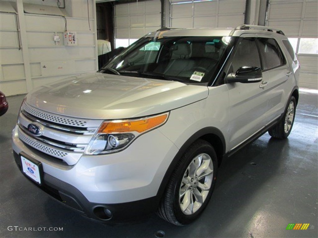 2015 Explorer XLT - Ingot Silver / Medium Light Stone photo #3