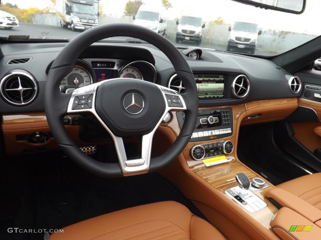 2015 Mercedes-Benz SL 550 Roadster Dashboard Photos