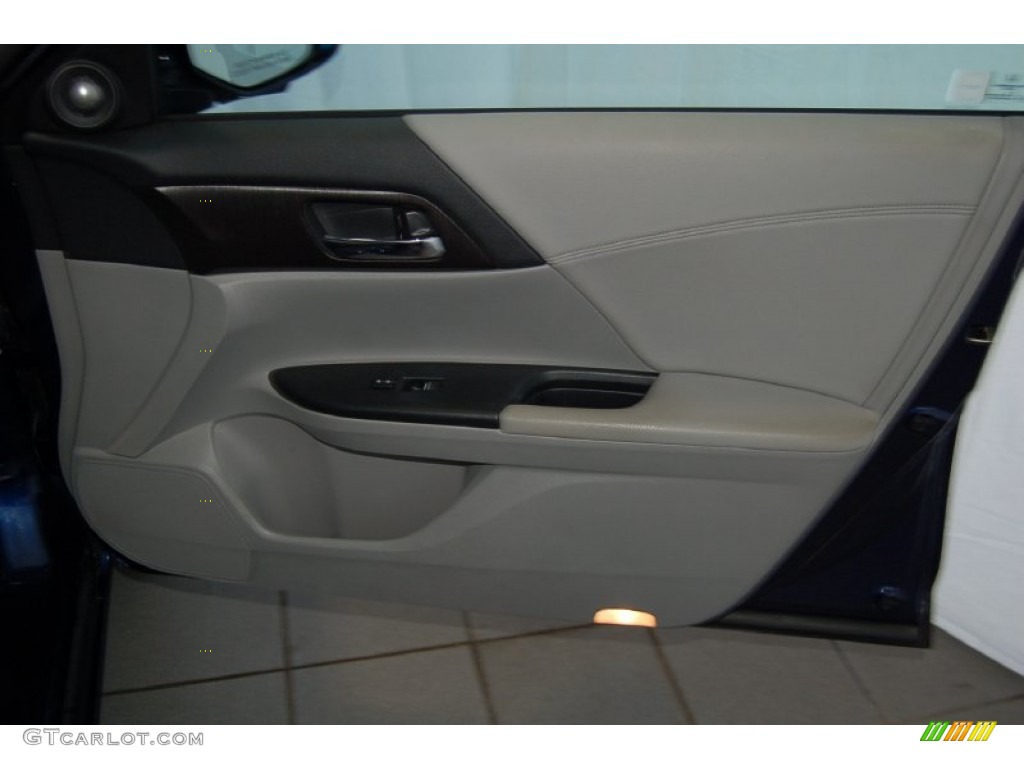 2013 Accord EX-L V6 Sedan - Obsidian Blue Pearl / Gray photo #33