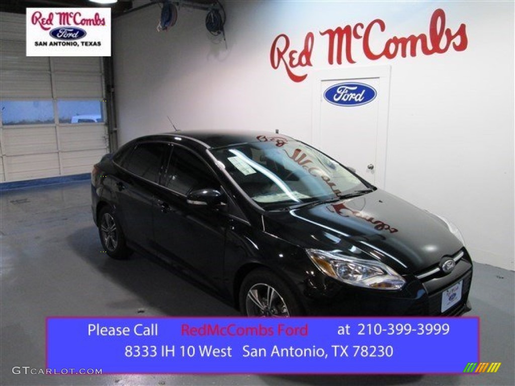 2014 Focus SE Sedan - Tuxedo Black / Charcoal Black photo #1