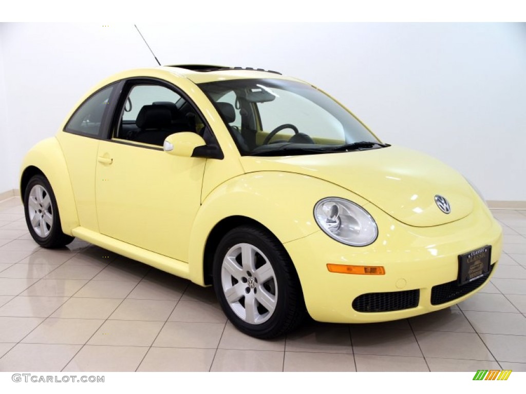 2007 New Beetle 2.5 Coupe - Sunflower Yellow / Black photo #1