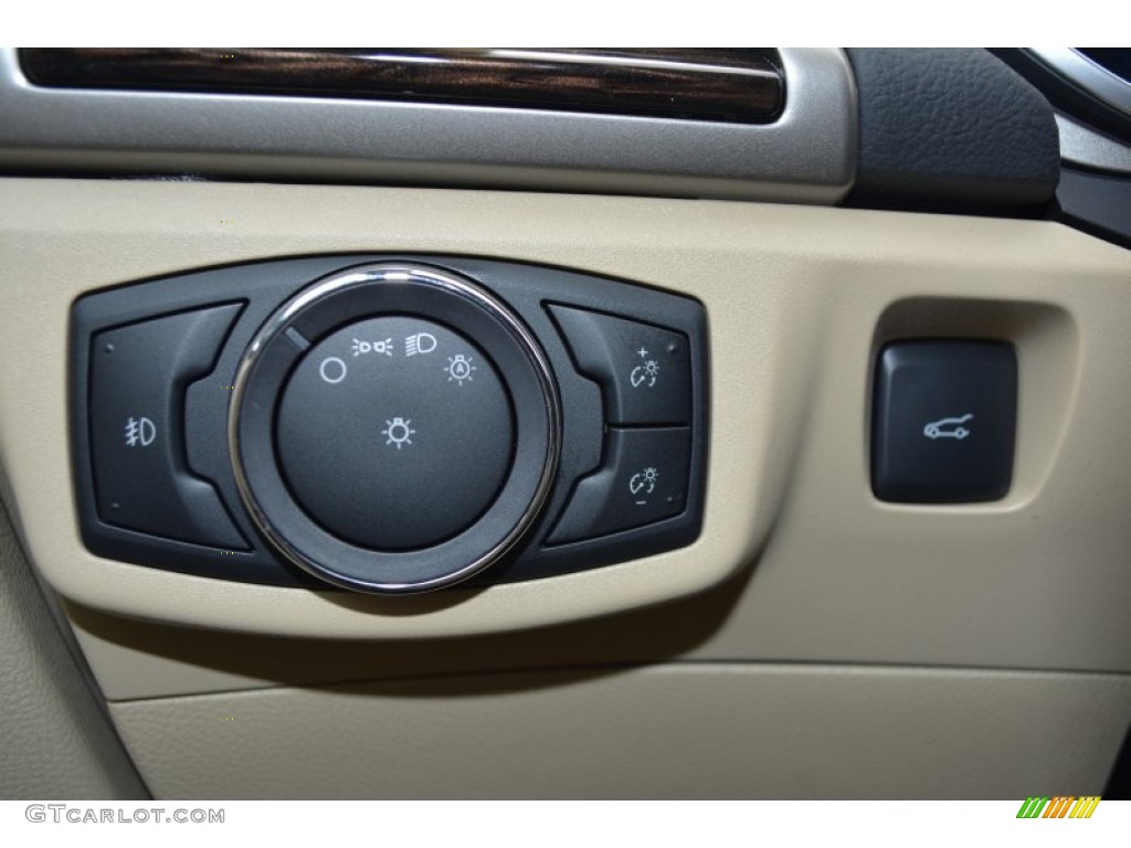 2015 Ford Fusion Hybrid SE Controls Photo #98738324