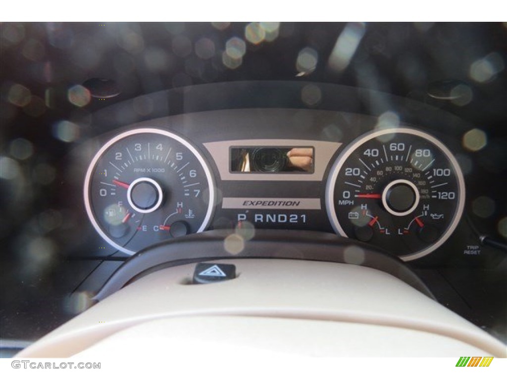 2005 Expedition Eddie Bauer - Dark Stone Metallic / Medium Parchment photo #18