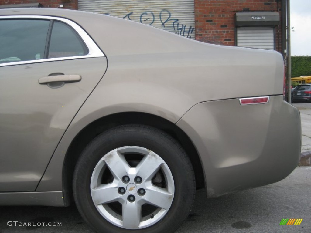 2008 Malibu LS Sedan - Amber Bronze Metallic / Titanium Gray photo #10