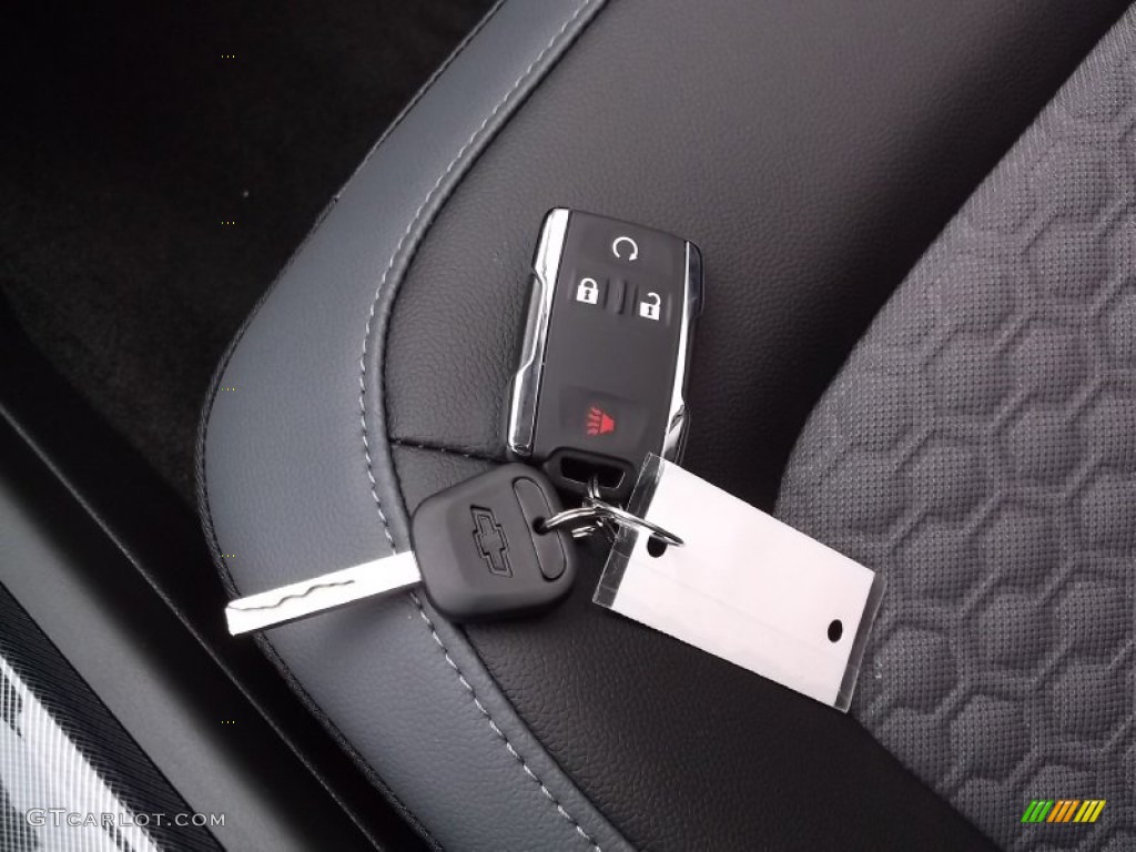 2015 Chevrolet Colorado Z71 Crew Cab 4WD Keys Photos