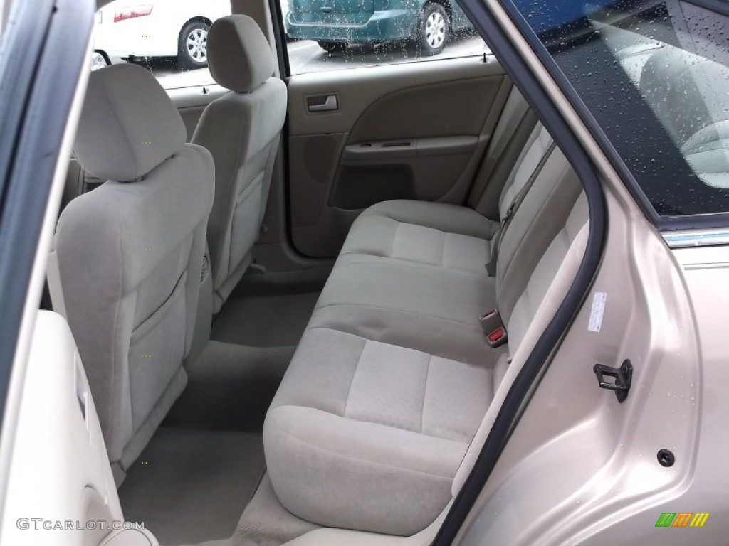 2007 Ford Five Hundred SEL Rear Seat Photo #98752085