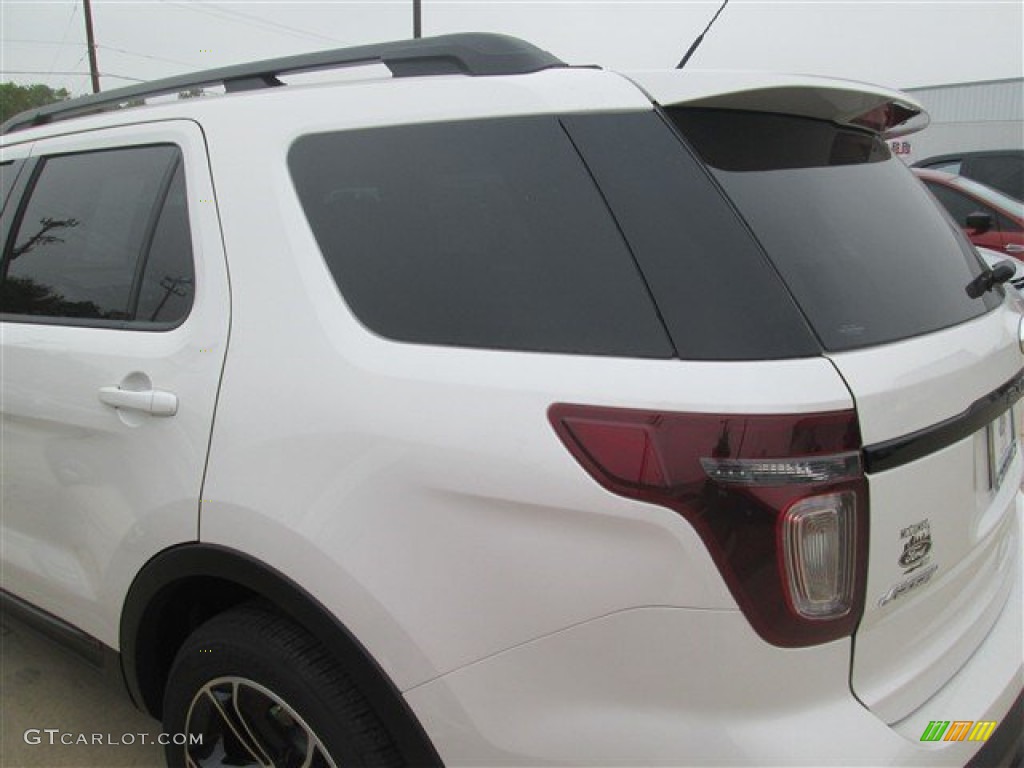 2015 Explorer Sport 4WD - White Platinum / Sport Charcoal Black photo #13