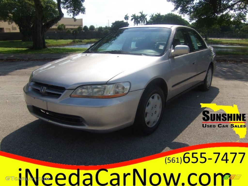 1998 Accord LX Sedan - Regent Silver Pearl / Ivory photo #1