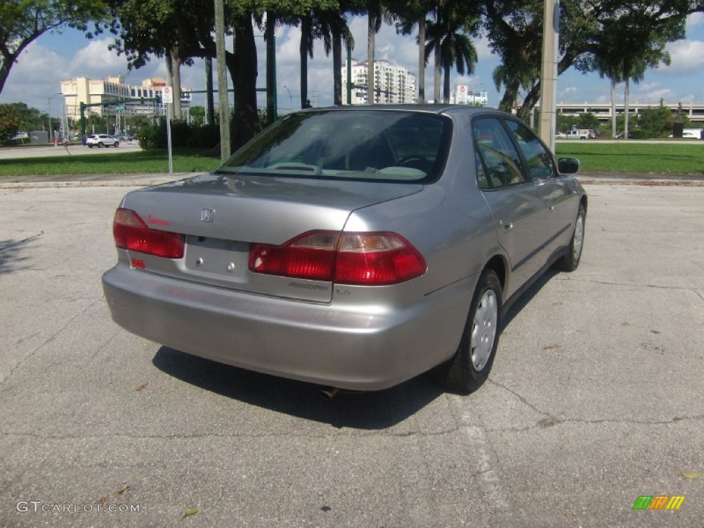1998 Accord LX Sedan - Regent Silver Pearl / Ivory photo #4