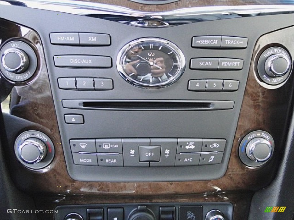 2011 Infiniti QX 56 Controls Photo #98763627