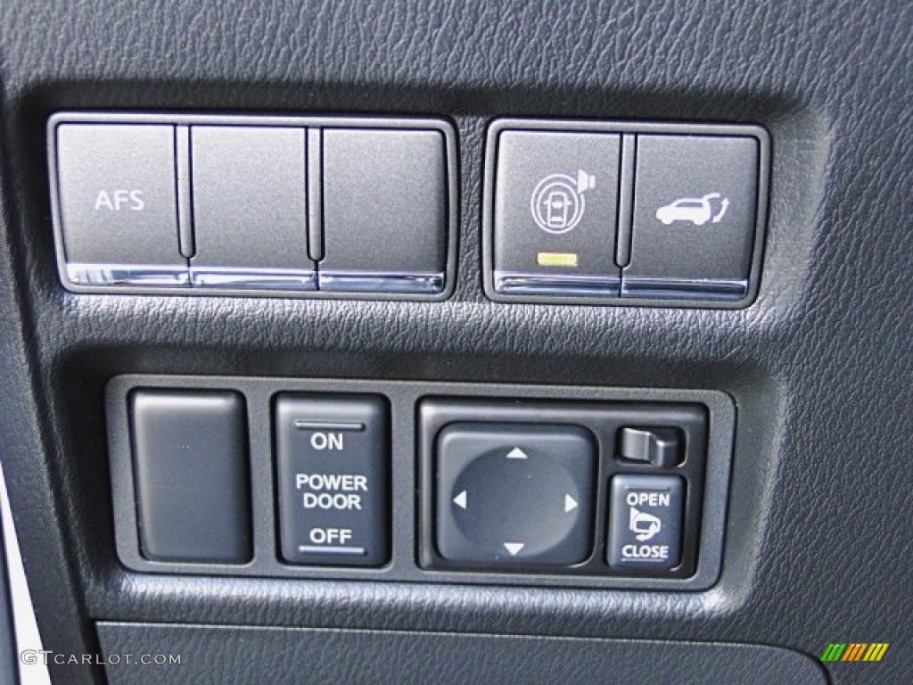 2011 Infiniti QX 56 Controls Photo #98763650