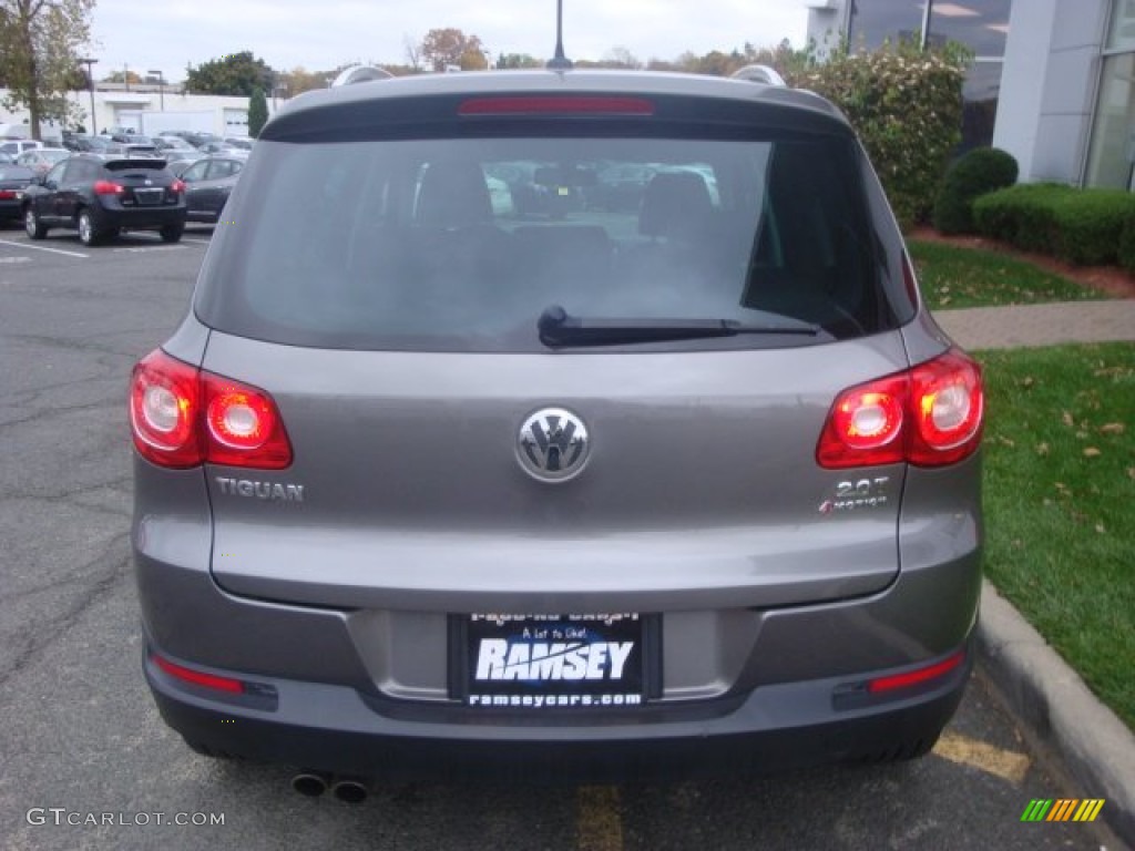 2009 Tiguan SE 4Motion - Alpine Grey Metallic / Charcoal photo #6