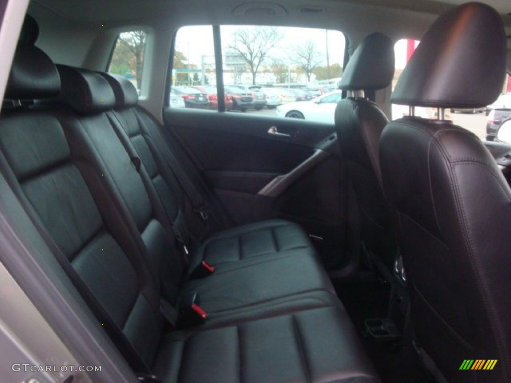 2009 Tiguan SE 4Motion - Alpine Grey Metallic / Charcoal photo #17
