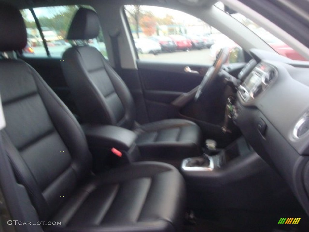 2009 Tiguan SE 4Motion - Alpine Grey Metallic / Charcoal photo #19
