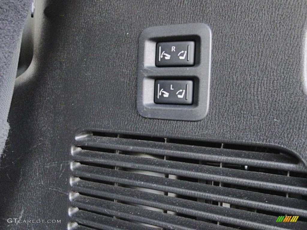 2011 Infiniti QX 56 Controls Photo #98764204