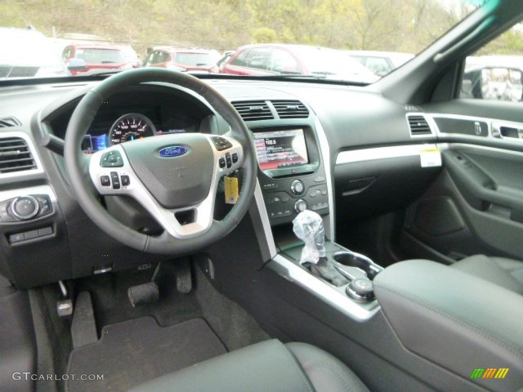 2015 Explorer XLT 4WD - Dark Side / Charcoal Black photo #11