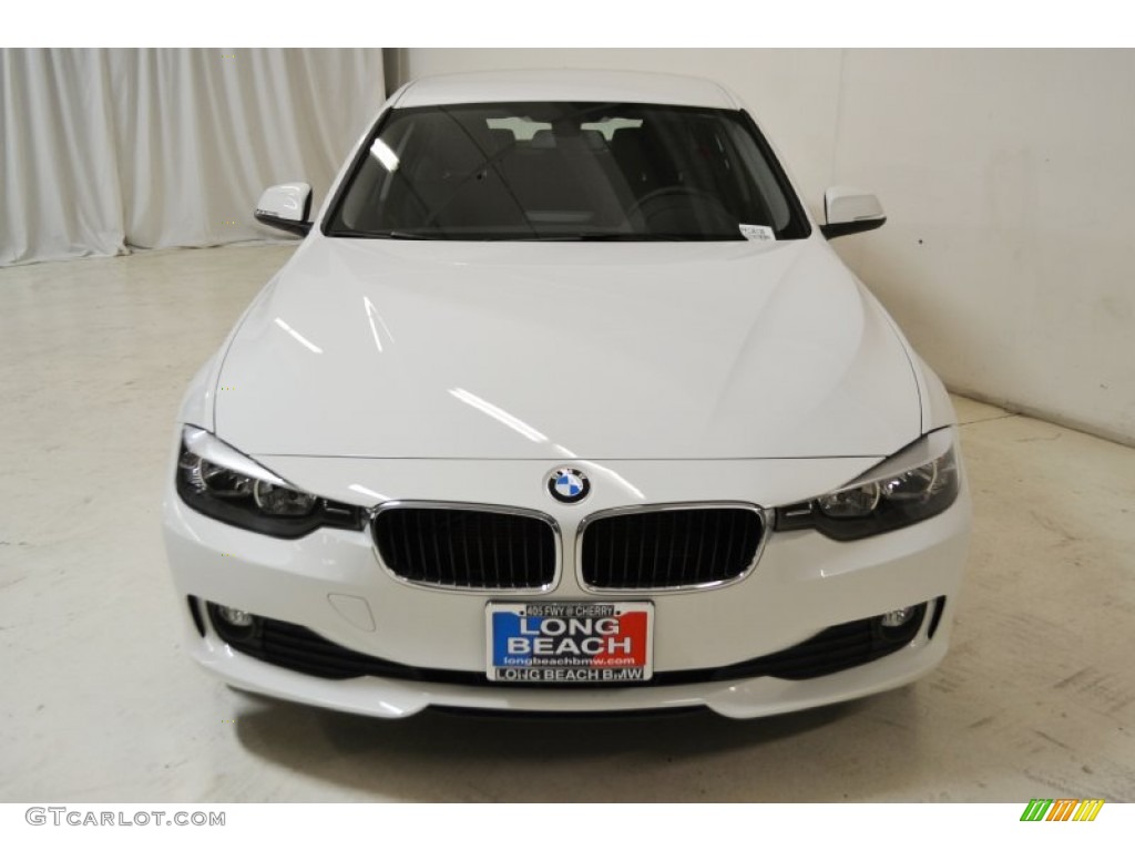 2015 3 Series 320i Sedan - Alpine White / Black photo #4