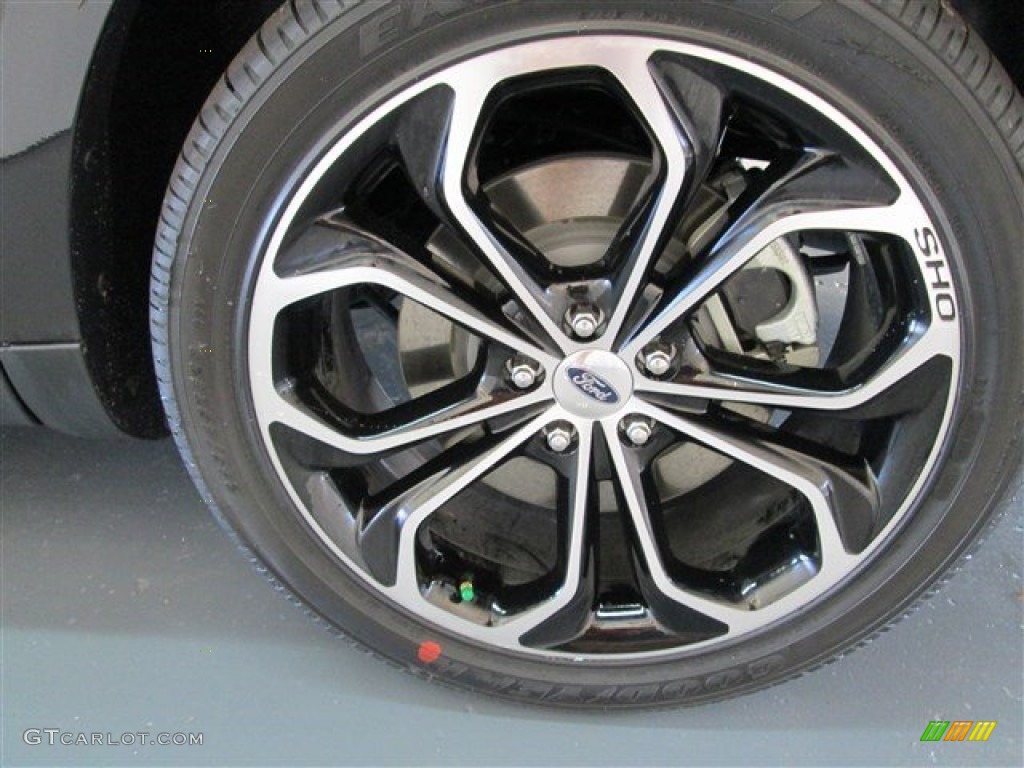 2015 Ford Taurus SHO AWD Wheel Photo #98776186