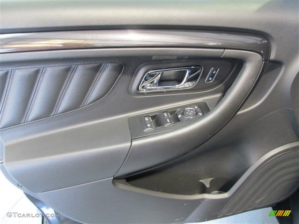 2015 Taurus SHO AWD - Tuxedo Black Metallic / Charcoal Black photo #16