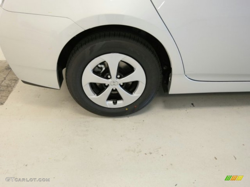2015 Prius Two Hybrid - Classic Silver Metallic / Misty Gray photo #2